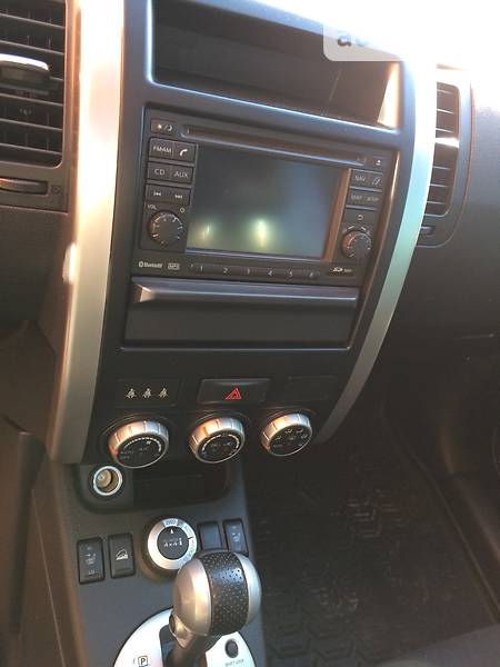 Позашляховик / Кросовер Nissan X-Trail 2011 в Вишневому фото 23 Позашляховик / Кросовер Nissan X-Trail 2011 в Вишневому