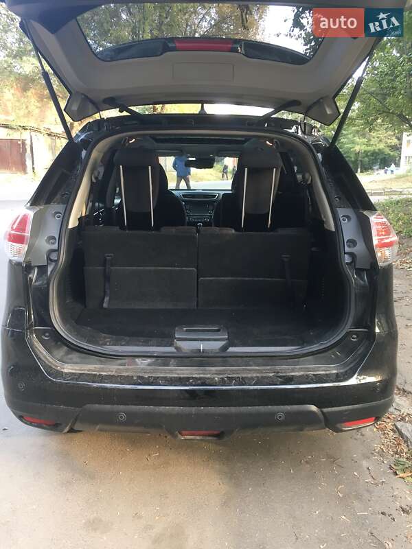 Позашляховик / Кросовер Nissan X-Trail 2015 в Полтаві