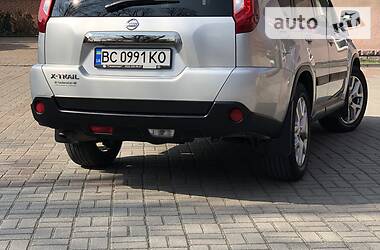 Позашляховик / Кросовер Nissan X-Trail 2012 в 