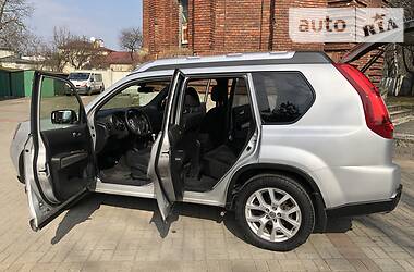 Позашляховик / Кросовер Nissan X-Trail 2012 в 
