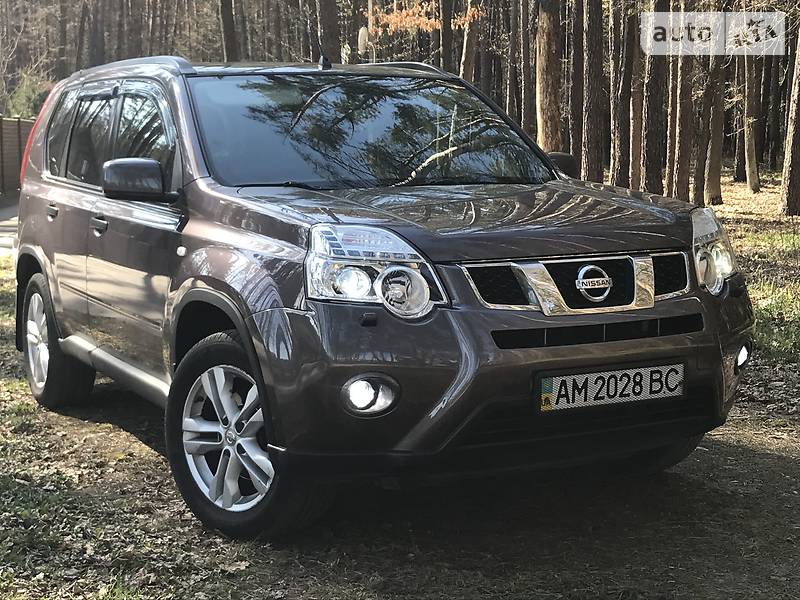 Позашляховик / Кросовер Nissan X-Trail 2010 в Києві