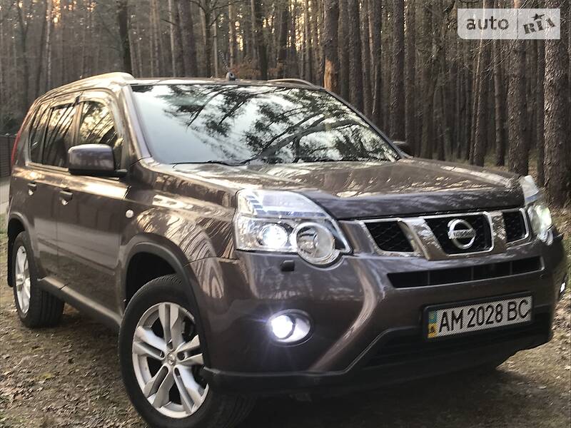 Позашляховик / Кросовер Nissan X-Trail 2010 в Києві