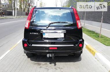 Позашляховик / Кросовер Nissan X-Trail 2003 в 