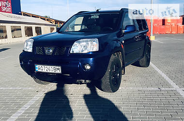 Позашляховик / Кросовер Nissan X-Trail 2003 в 