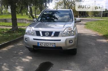 Позашляховик / Кросовер Nissan X-Trail 2010 в 