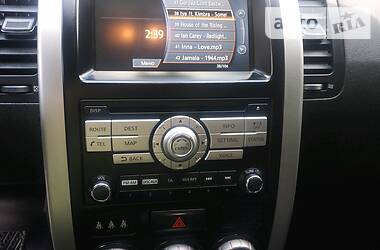 Позашляховик / Кросовер Nissan X-Trail 2010 в 