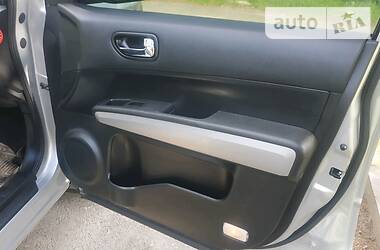 Позашляховик / Кросовер Nissan X-Trail 2010 в 