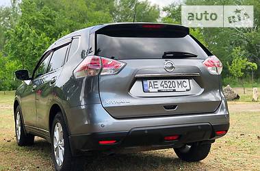 Позашляховик / Кросовер Nissan X-Trail 2014 в 