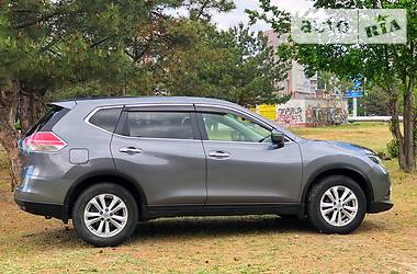 Позашляховик / Кросовер Nissan X-Trail 2014 в 