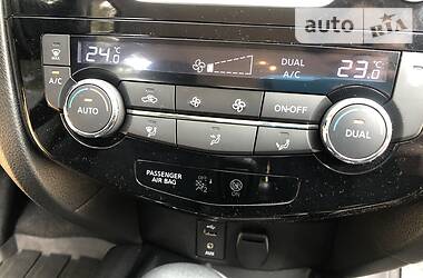 Позашляховик / Кросовер Nissan X-Trail 2014 в 