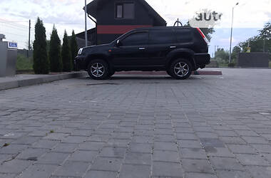 Позашляховик / Кросовер Nissan X-Trail 2002 в 