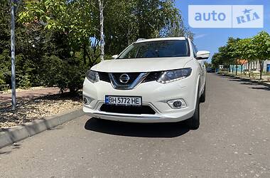 Nissan X-Trail 2015