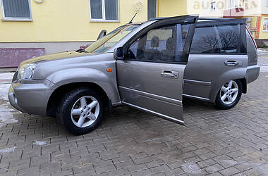 Внедорожник / Кроссовер Nissan X-Trail 2002 в Каменец-Подольском