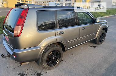 Позашляховик / Кросовер Nissan X-Trail 2006 в Рівному