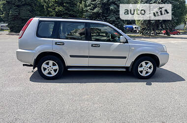 Внедорожник / Кроссовер Nissan X-Trail 2005 в Днепре