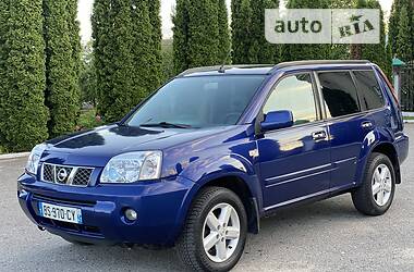 Позашляховик / Кросовер Nissan X-Trail 2004 в Дубні