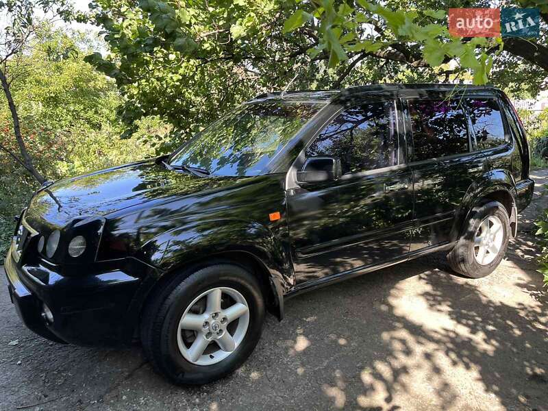 Внедорожник / Кроссовер Nissan X-Trail 2003 в Кривом Роге