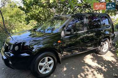 Внедорожник / Кроссовер Nissan X-Trail 2003 в 