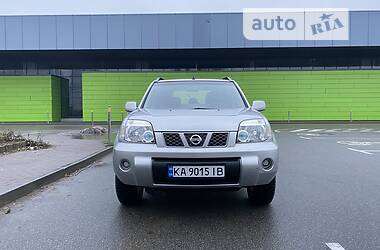 Внедорожник / Кроссовер Nissan X-Trail 2004 в 