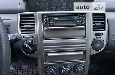Внедорожник / Кроссовер Nissan X-Trail 2004 в 
