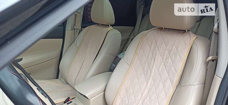 Позашляховик / Кросовер Nissan X-Trail 2015 в Коломиї