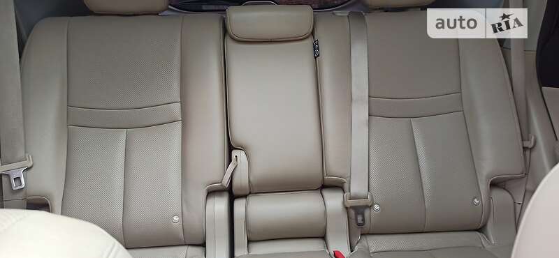 Позашляховик / Кросовер Nissan X-Trail 2015 в Коломиї