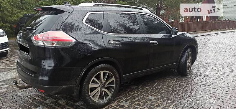 Позашляховик / Кросовер Nissan X-Trail 2015 в Коломиї