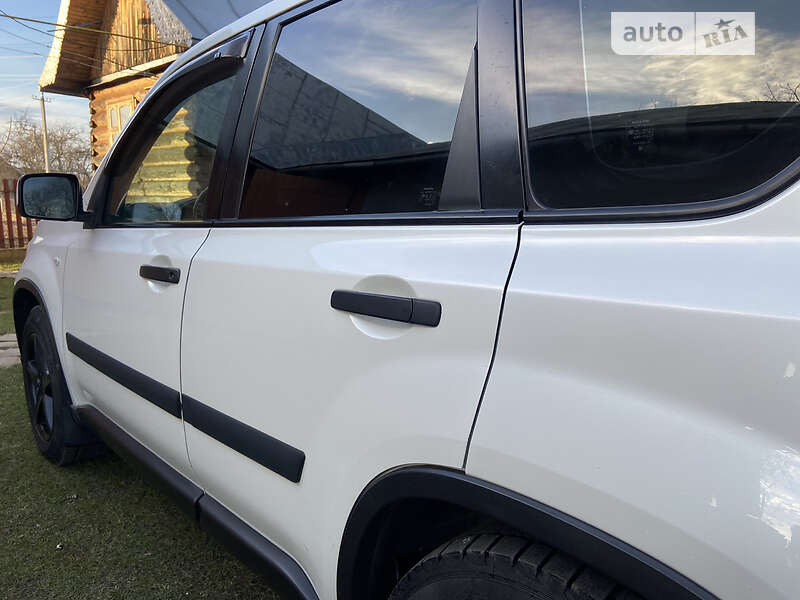 Внедорожник / Кроссовер Nissan X-Trail 2010 в Богородчанах