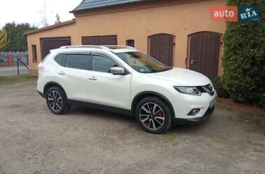 Внедорожник / Кроссовер Nissan X-Trail 2016 в Демидовке