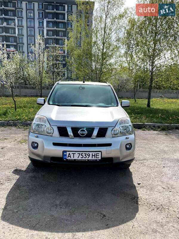 Позашляховик / Кросовер Nissan X-Trail 2008 в Івано-Франківську