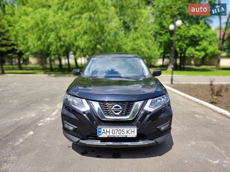 Позашляховик / Кросовер Nissan X-Trail 2018 в Першотравенську