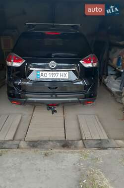 Внедорожник / Кроссовер Nissan X-Trail 2016 в Мукачево