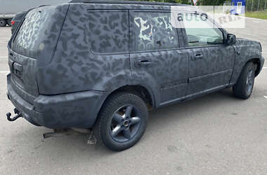 Внедорожник / Кроссовер Nissan X-Trail 2003 в 
