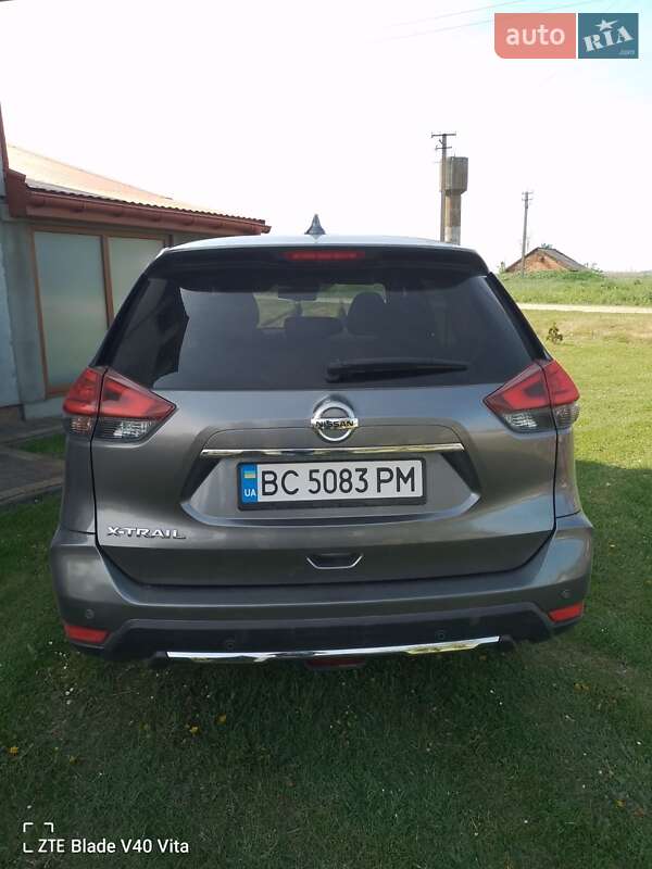 Внедорожник / Кроссовер Nissan X-Trail 2017 в Самборе