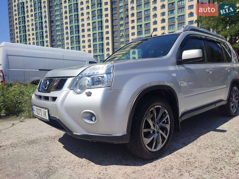 Позашляховик / Кросовер Nissan X-Trail 2011 в Києві