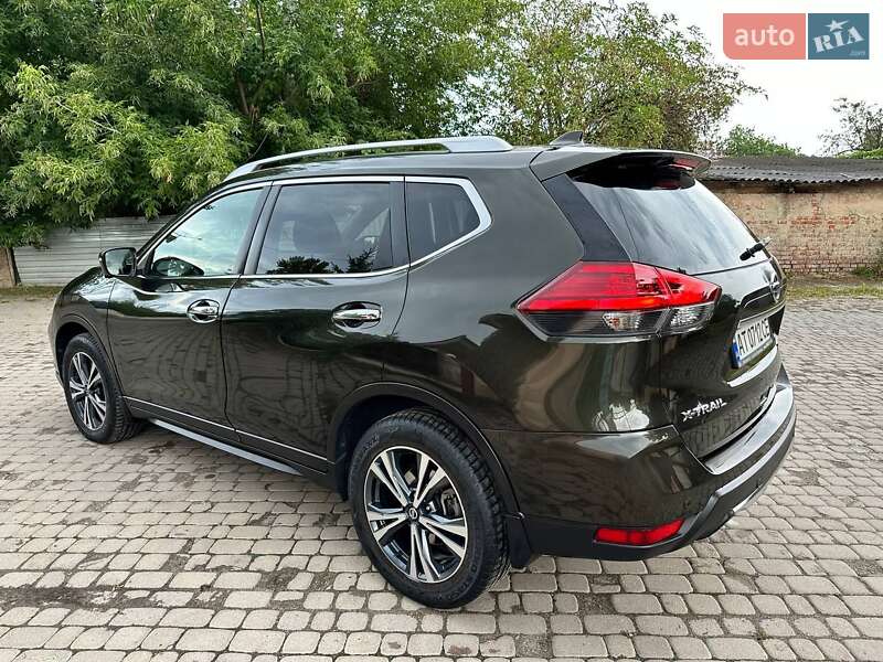 Позашляховик / Кросовер Nissan X-Trail 2017 в Івано-Франківську