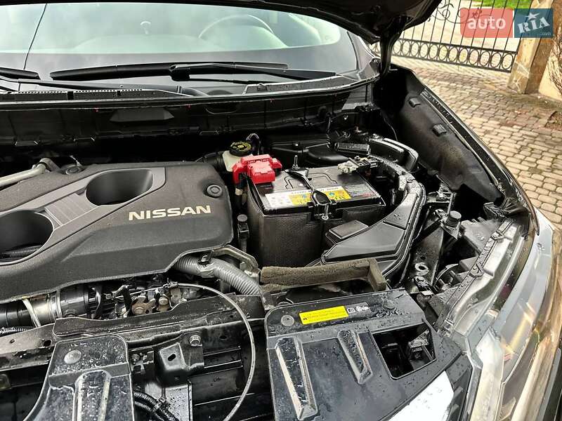 Позашляховик / Кросовер Nissan X-Trail 2017 в Івано-Франківську