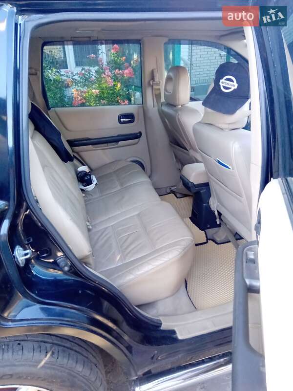 Позашляховик / Кросовер Nissan X-Trail 2003 в Звенигородці