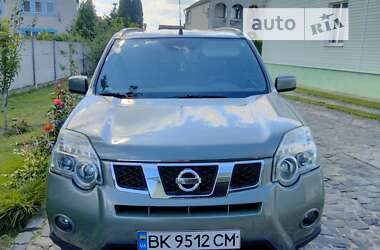 Внедорожник / Кроссовер Nissan X-Trail 2010 в Ровно