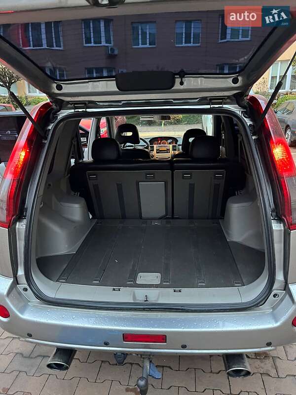 Позашляховик / Кросовер Nissan X-Trail 2004 в Хмельницькому