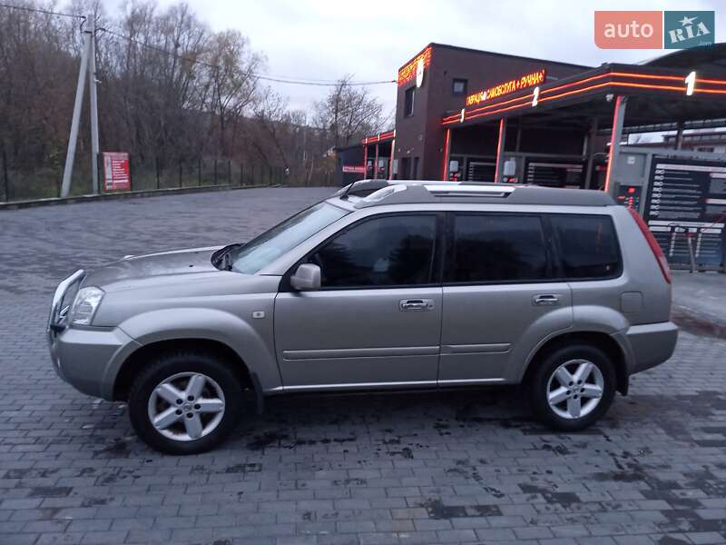 Внедорожник / Кроссовер Nissan X-Trail 2006 в Ровно