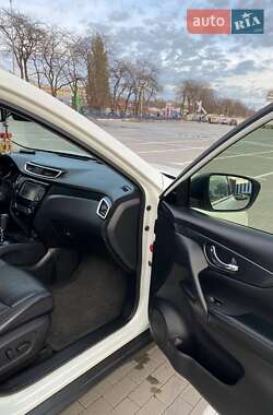 Внедорожник / Кроссовер Nissan X-Trail 2014 в 