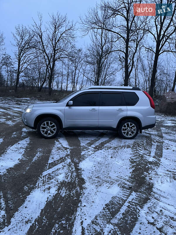 Позашляховик / Кросовер Nissan X-Trail 2012 в Новоархангельську