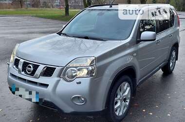 Позашляховик / Кросовер Nissan X-Trail 2010 в Коростені