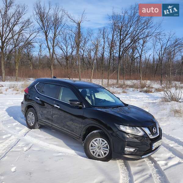 Позашляховик / Кросовер Nissan X-Trail 2018 в Першотравенську