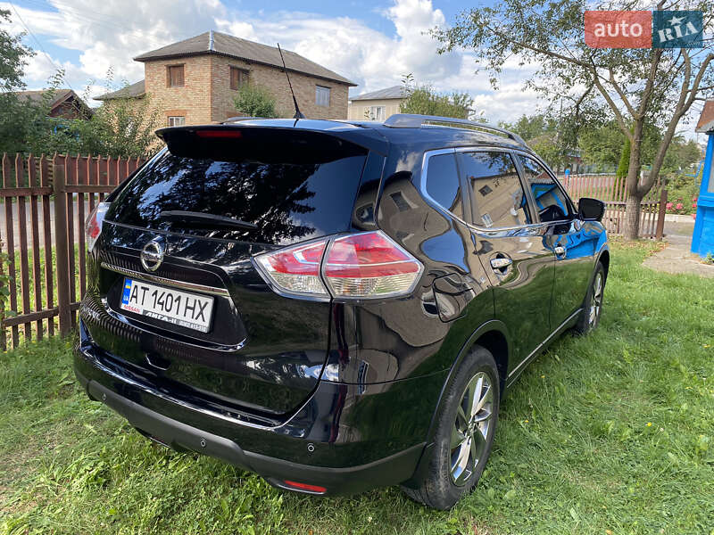 Позашляховик / Кросовер Nissan X-Trail 2015 в Городенці