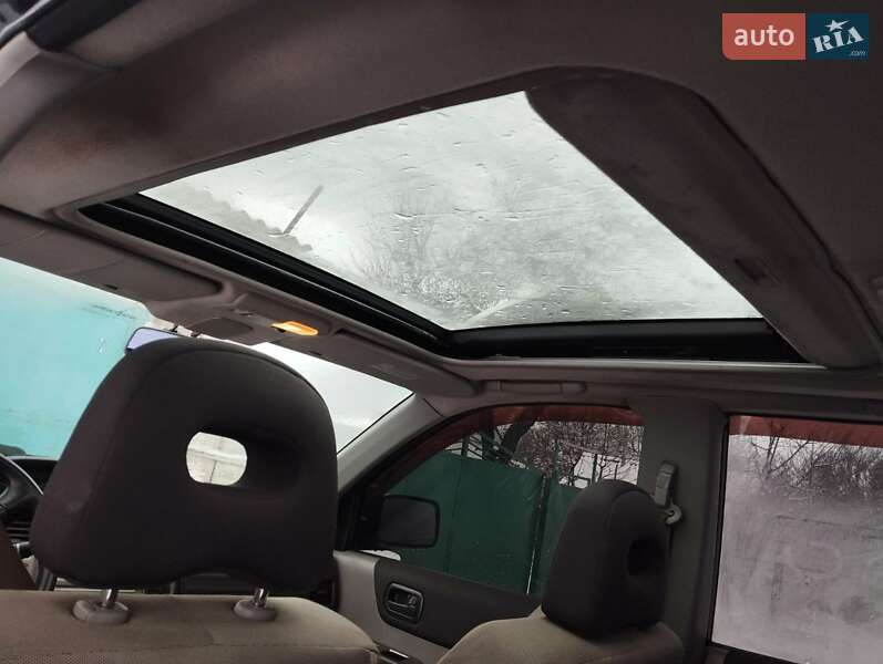 Внедорожник / Кроссовер Nissan X-Trail 2004 в Сахновщине
