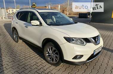 Позашляховик / Кросовер Nissan X-Trail 2015 в Ладижині