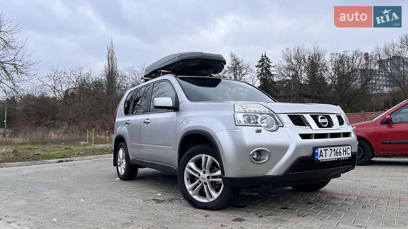 Внедорожник / Кроссовер Nissan X-Trail 2010 в Калуше