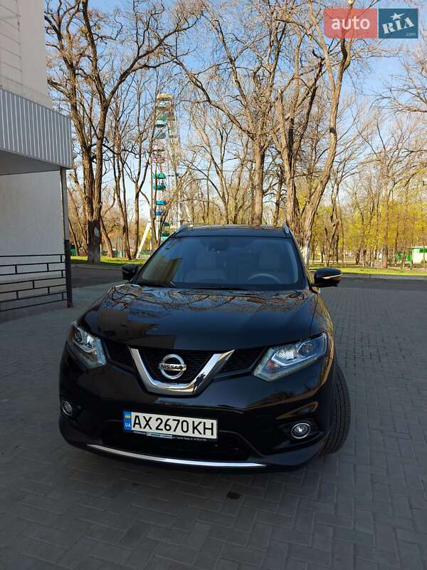 Внедорожник / Кроссовер Nissan X-Trail 2016 в Львове